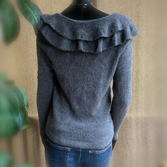 White House Black Market Double Ruffle Scoop Neck Long Sleeve Sweater Sz XS - Picture 7 of 13